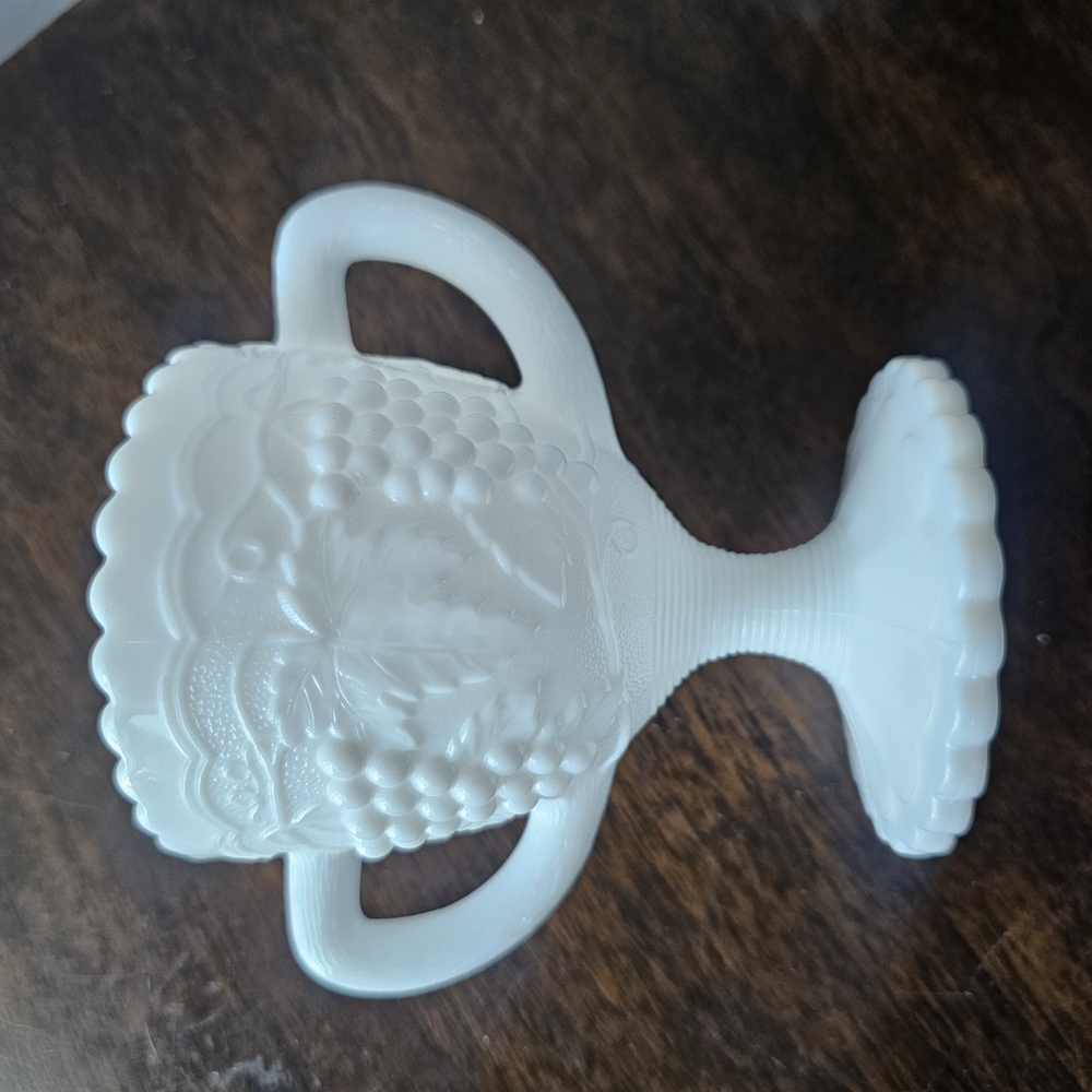 White Milk Glass Double Handled Trophy Cup Style Piece - Picture 7 of 9